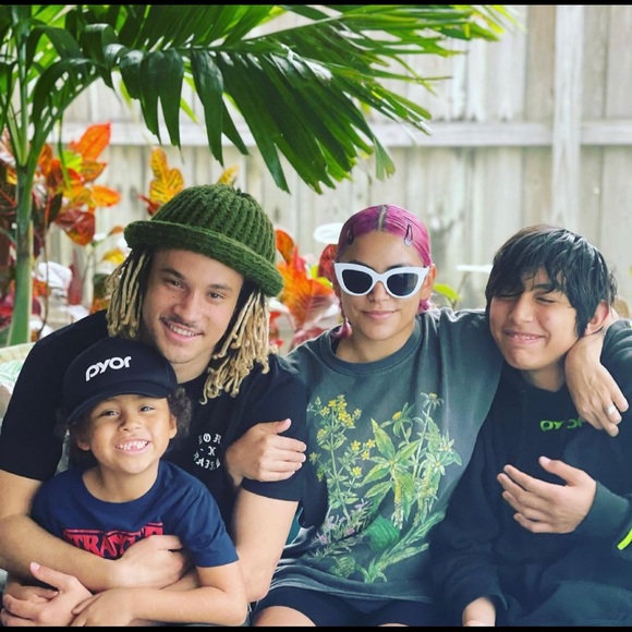 buy my old shit 🥀 - Picture 8 of 10